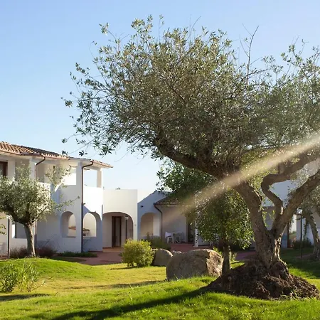 Marina Torre Navarrese מלון