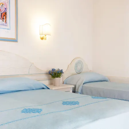 Marina Torre Navarrese Ξενοδοχείο 4*