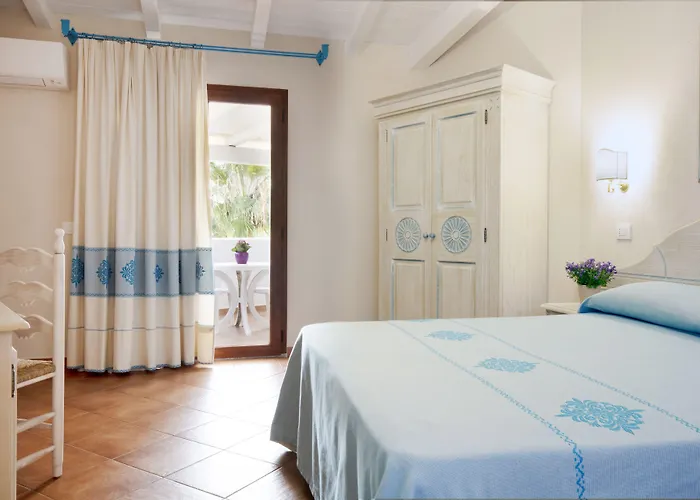 Marina Torre Navarrese 4*